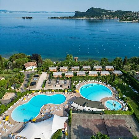 Campeggio Europa Silvella San Felice del Benaco Esterno foto The swimming pool