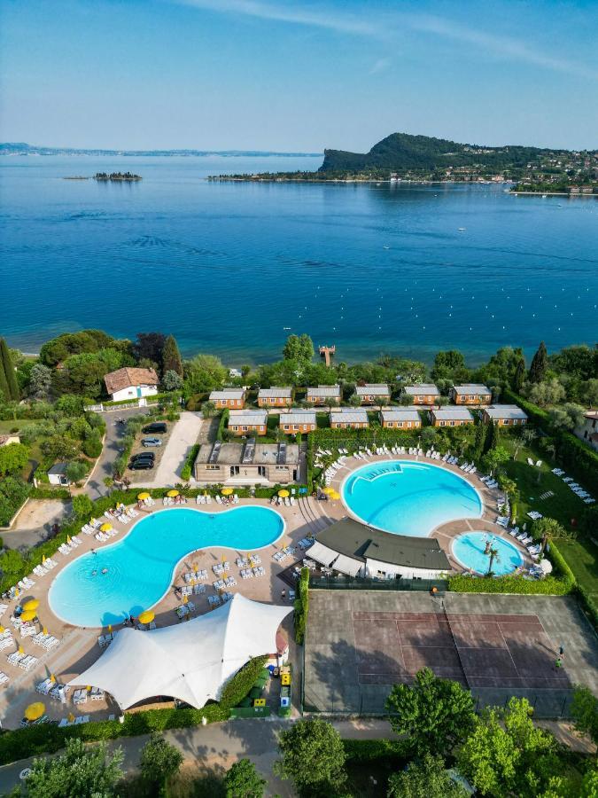 Campeggio Europa Silvella San Felice del Benaco Esterno foto The swimming pool