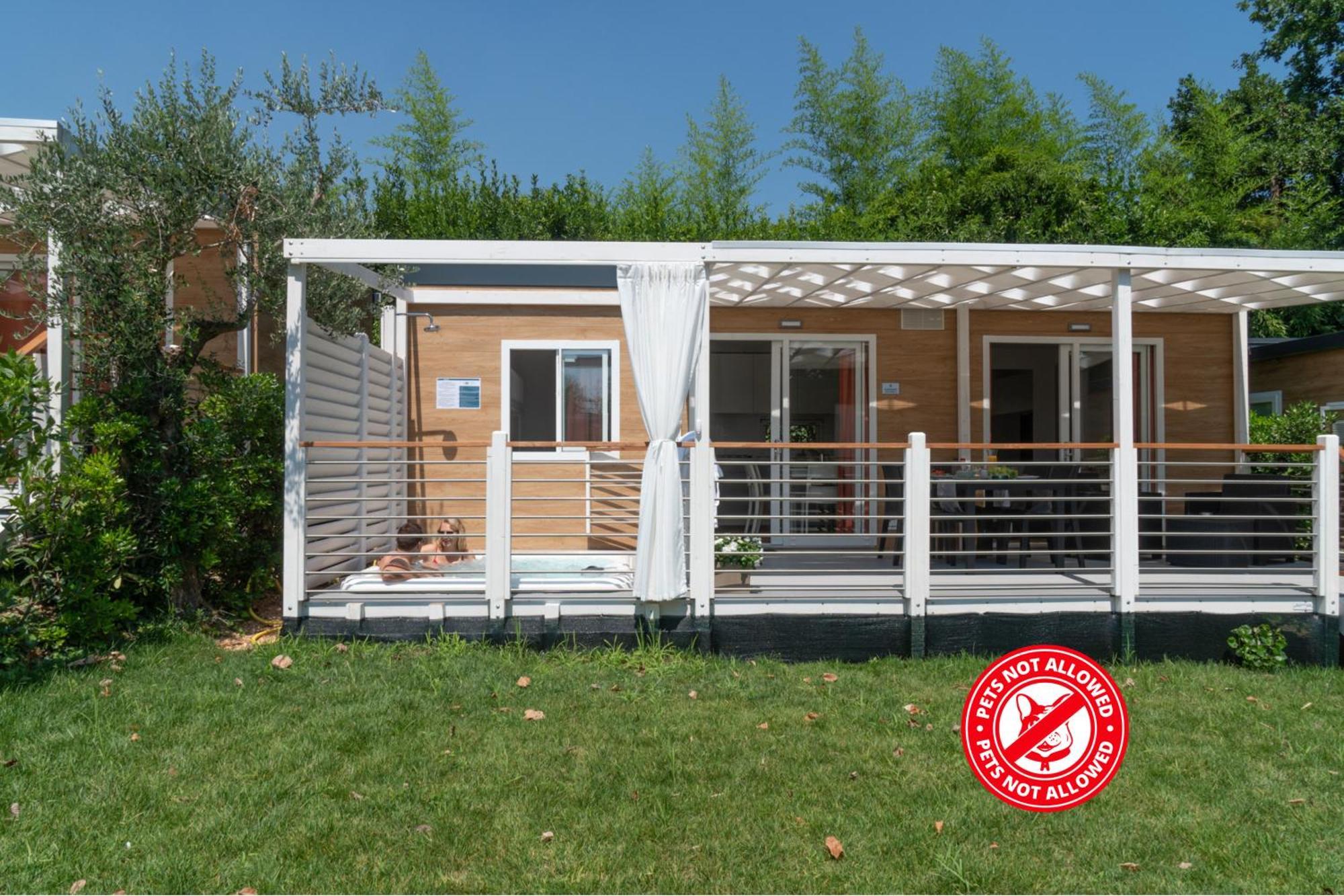 Campeggio Europa Silvella San Felice del Benaco Esterno foto Mobile home